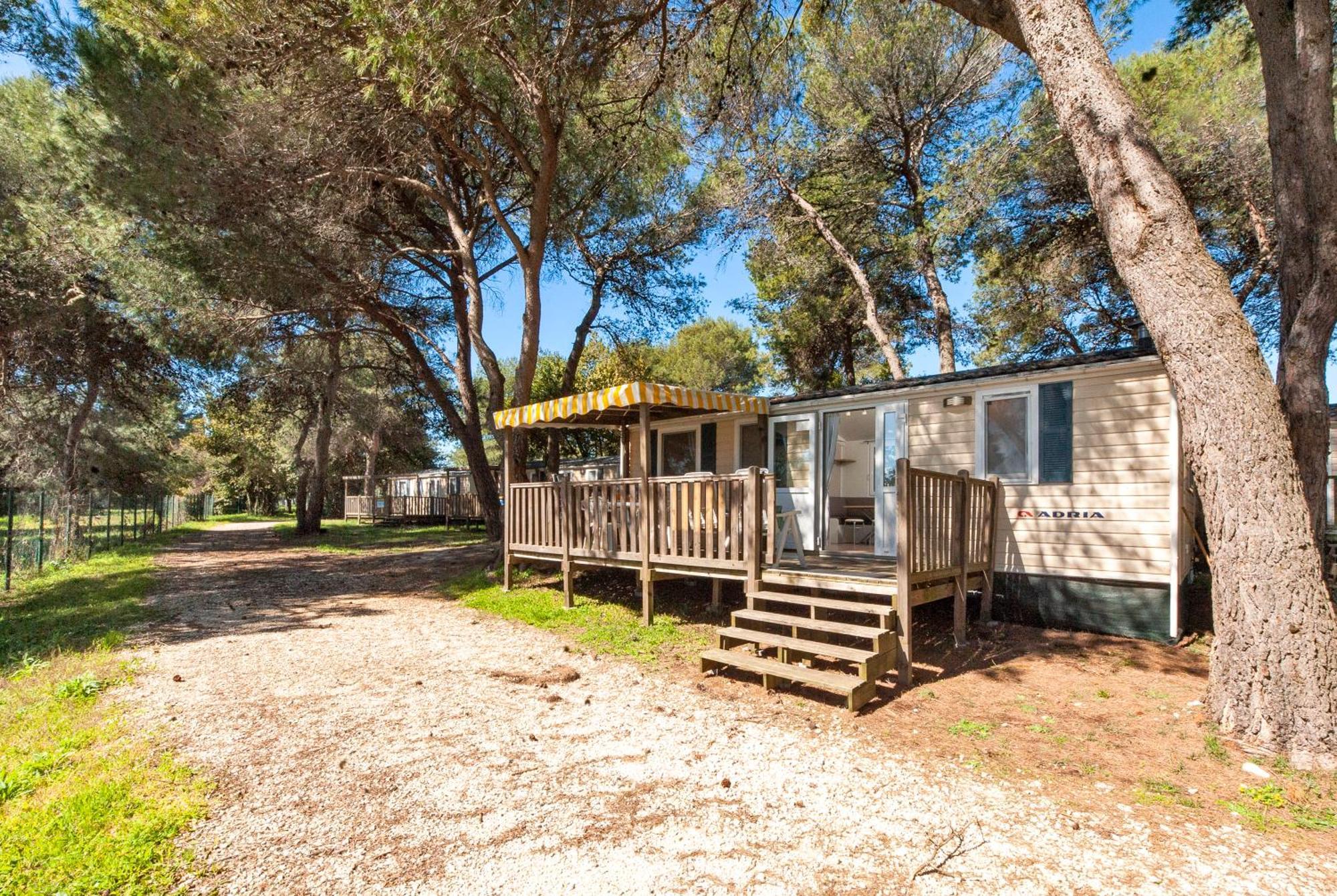 Glamping And Mobile Homes Lavanda - Holiday Centre Bi Village Fazana Exterior photo